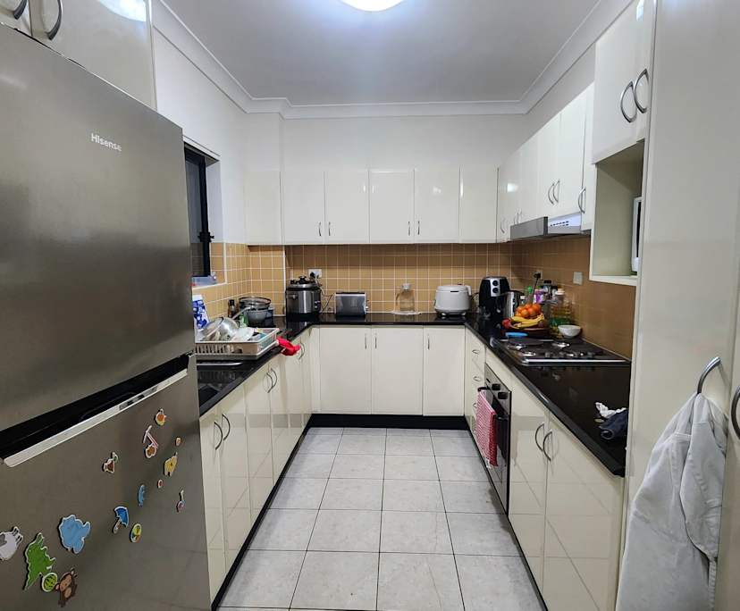 Furnished room in a flatshare