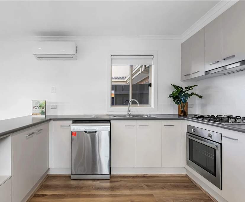 $250, Share-house, 3 bathrooms, Werribee VIC 3030