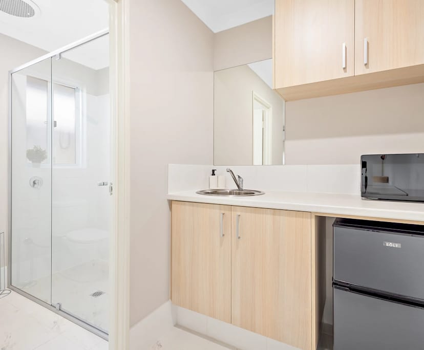 $330, Share-house, 5 bathrooms, Two Rocks WA 6037