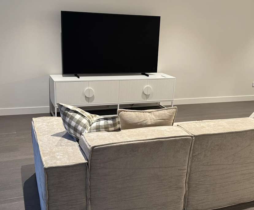 $850, 1-bed, 1 bathroom, Newcastle NSW 2300