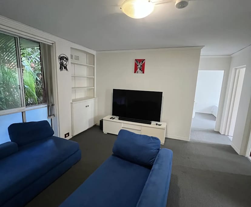 Furnished room in a flatshare