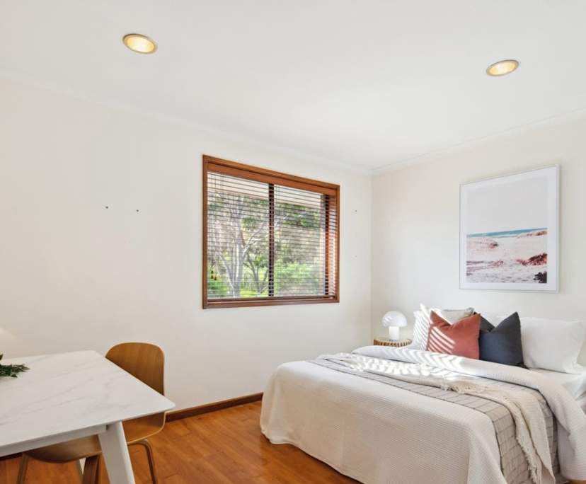 Room in a share house