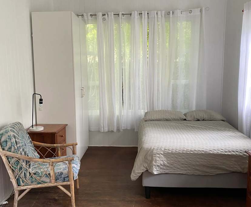 $360, Share-house, 3 bathrooms, Red Hill QLD 4059