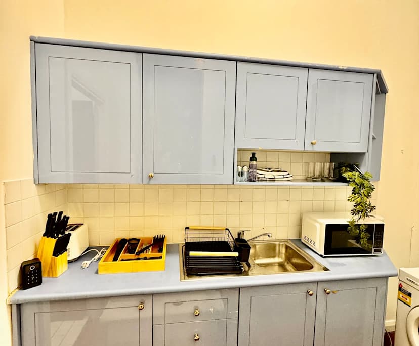 Whole property with 3 rooms for rent