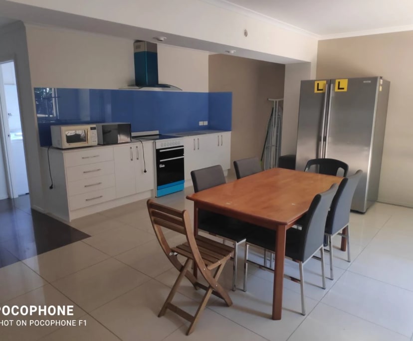 $270, Share-house, 4 rooms, Molendinar QLD 4214, Molendinar QLD 4214
