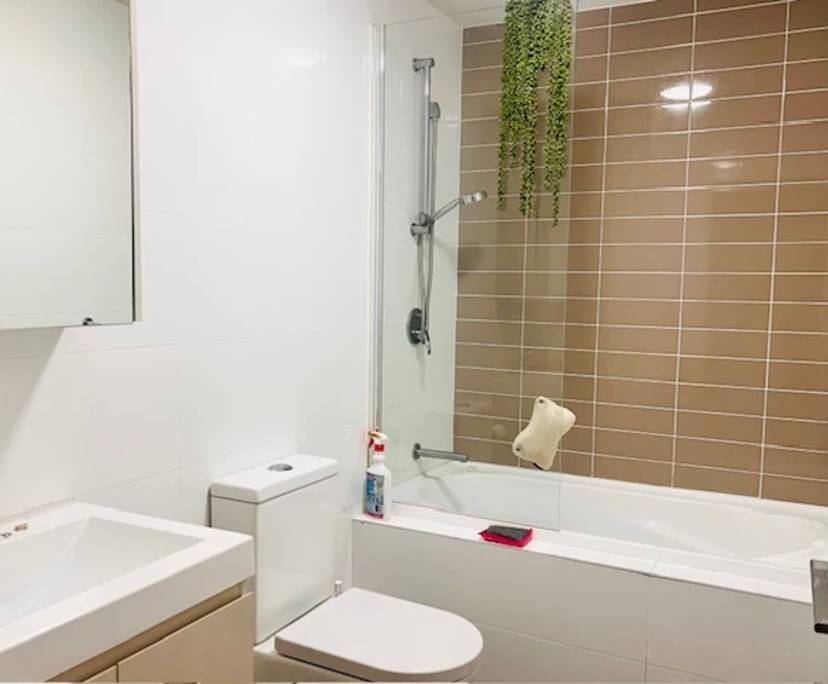 Furnished room with own bathroom