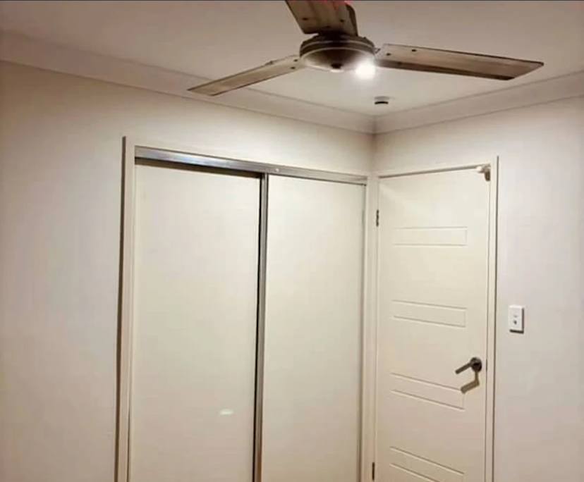 Unfurnished room in a share house