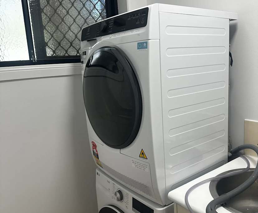 $375, Share-house, 3 bathrooms, Bundall QLD 4217