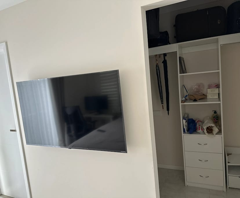 Furnished room with own bathroom