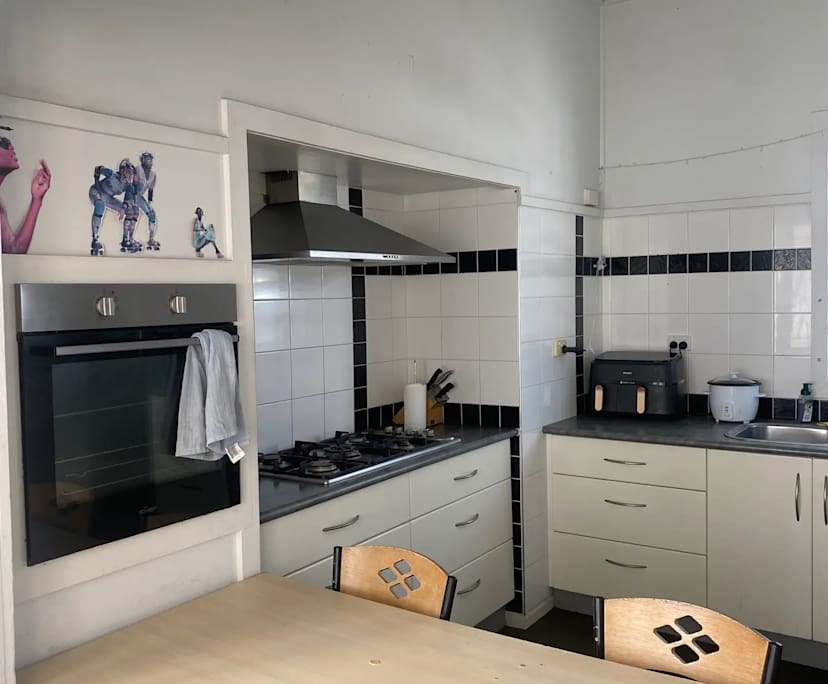 Room in a share house