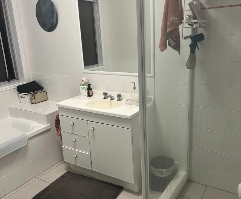 $250, Share-house, 4 bathrooms, Little Mountain QLD 4551