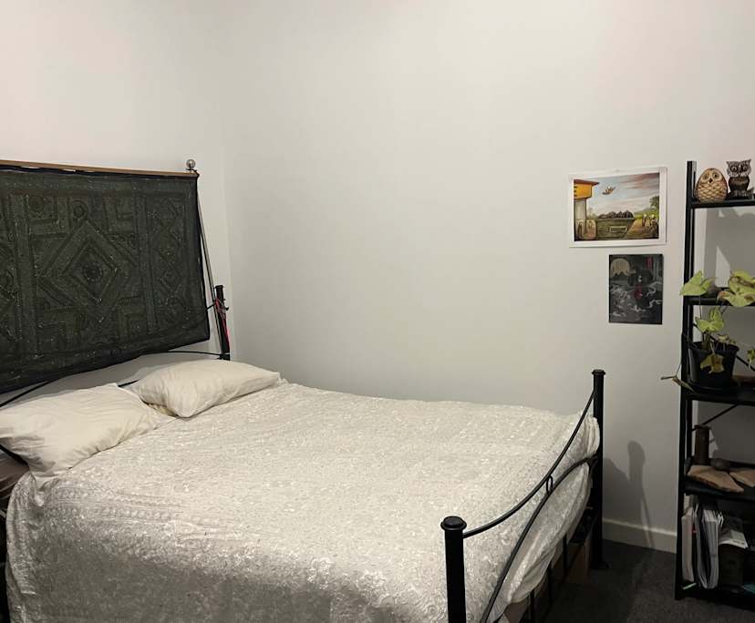 Unfurnished room in a share house