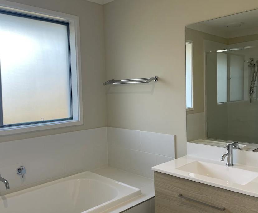 $300, Share-house, 3 bathrooms, Caboolture QLD 4510