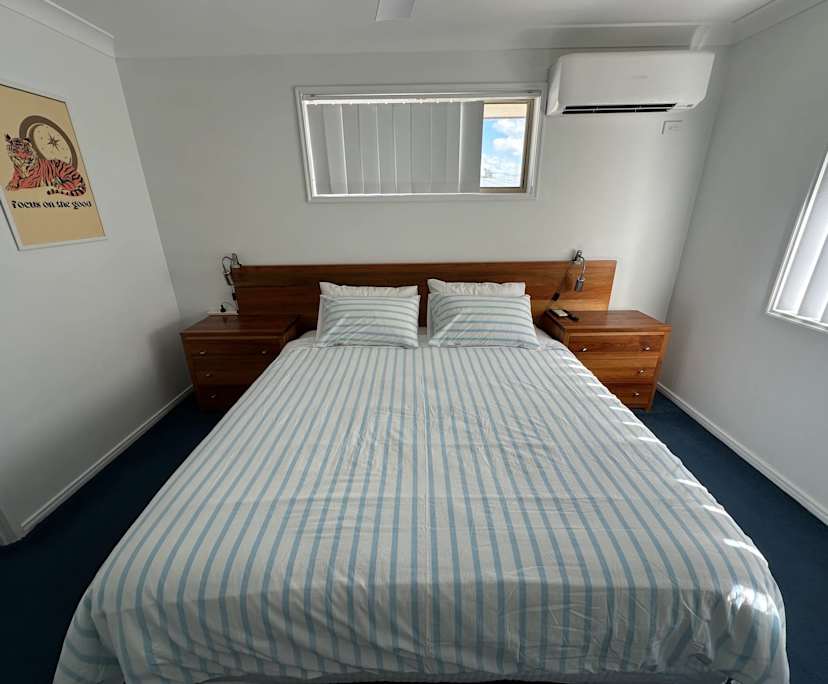 $1,000, Whole-property, 4 bathrooms, Redland Bay QLD 4165