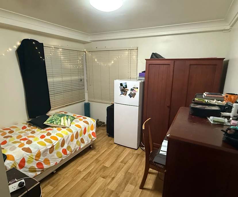 $300, Share-house, 6 bathrooms, Parramatta Park QLD 4870