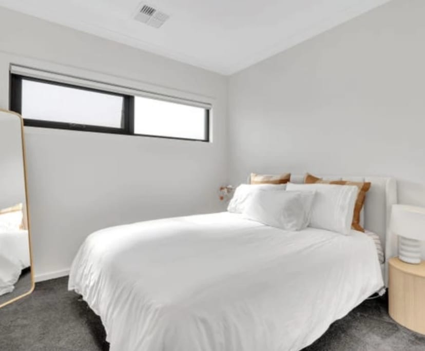 Unfurnished room with own bathroom