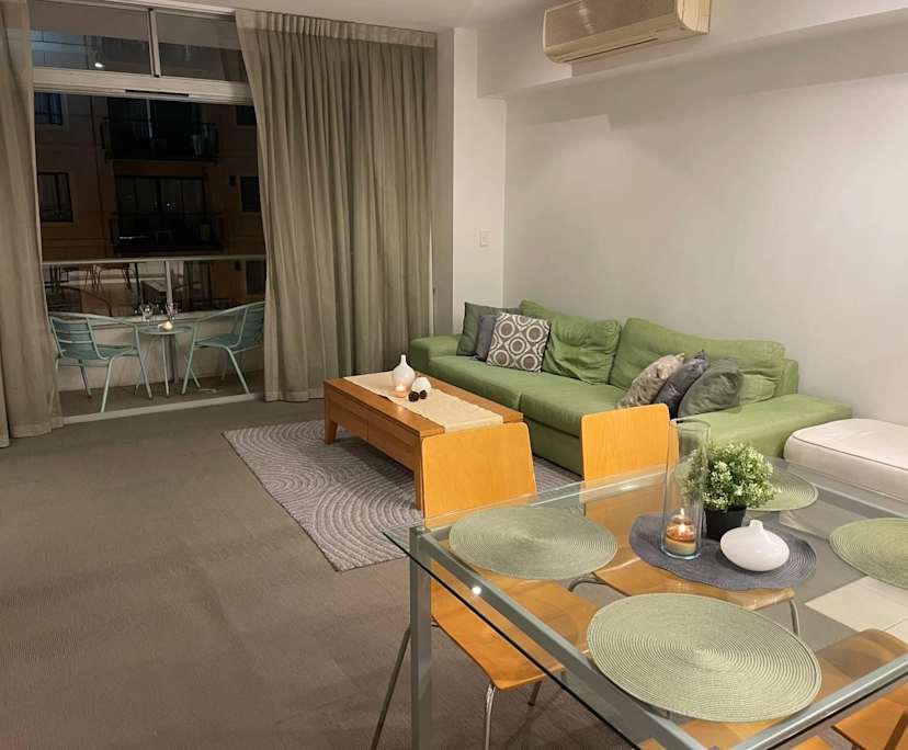 Furnished room in a flatshare