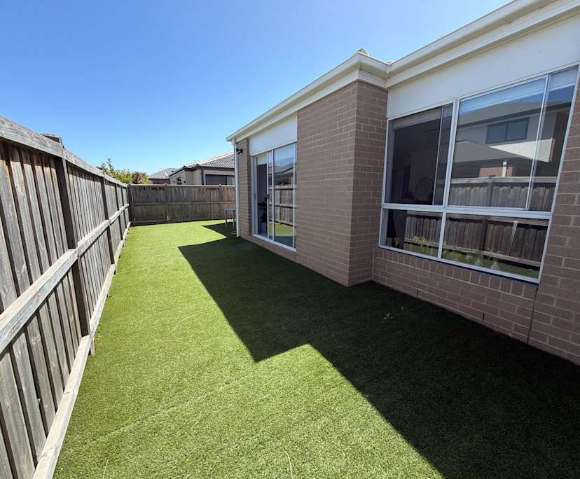 $150, Share-house, 4 bathrooms, Armstrong Creek VIC 3217