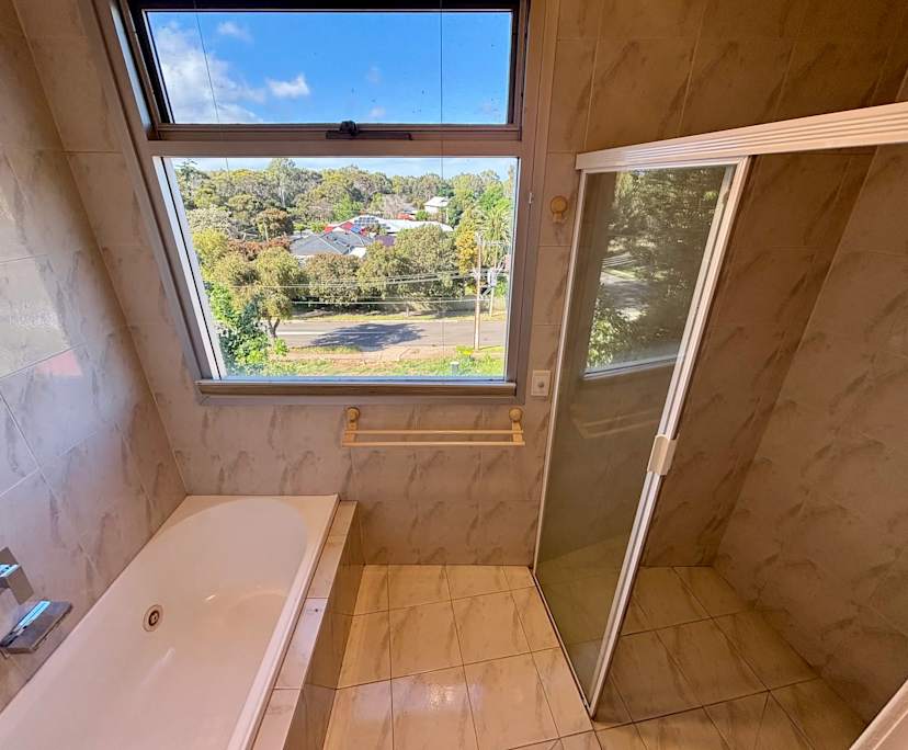 $275, Share-house, 5 bathrooms, Windsor Gardens SA 5087