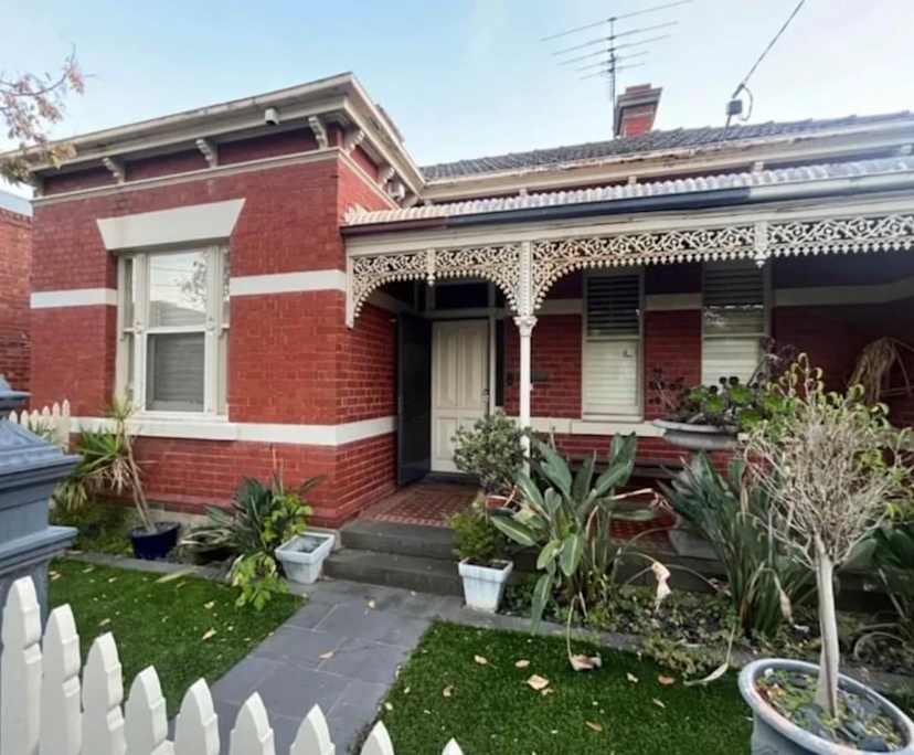 Unfurnished room in a share house