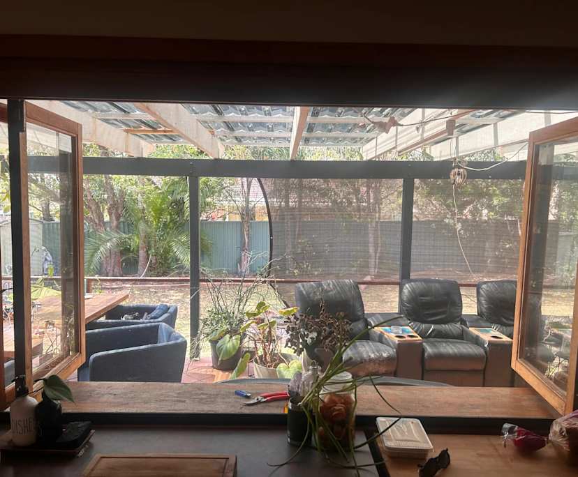 Room in a share house