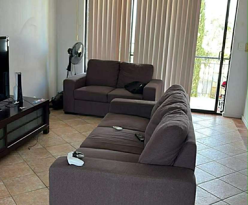 Furnished room in a flatshare