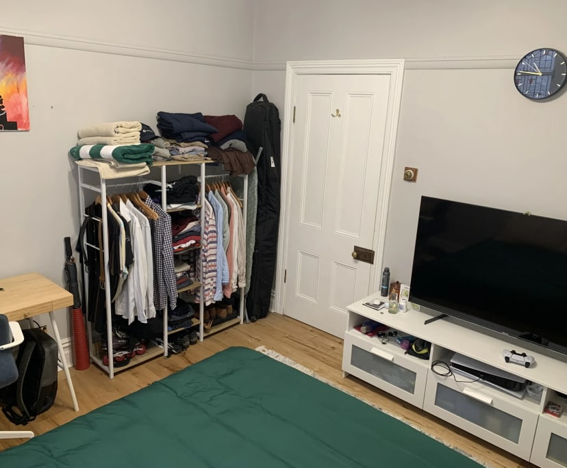 Unfurnished room in a share house