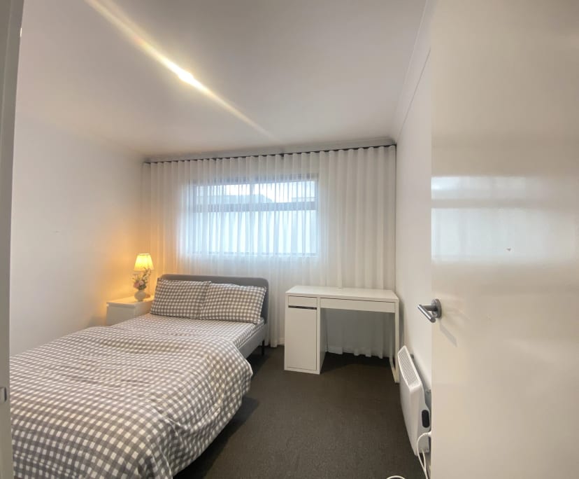 $300, Share-house, 3 bathrooms, Officer VIC 3809