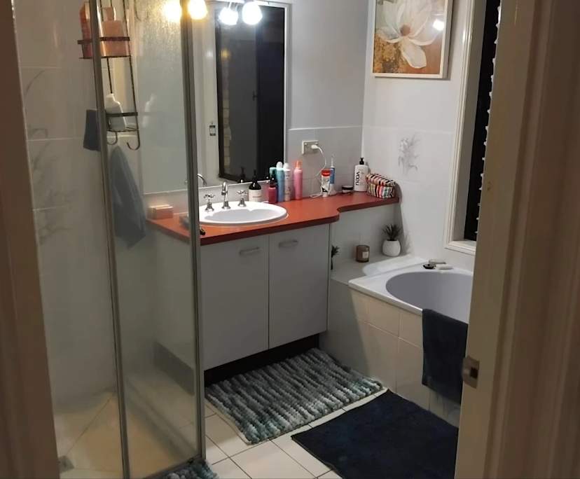 $385, Share-house, 3 bathrooms, Buderim QLD 4556