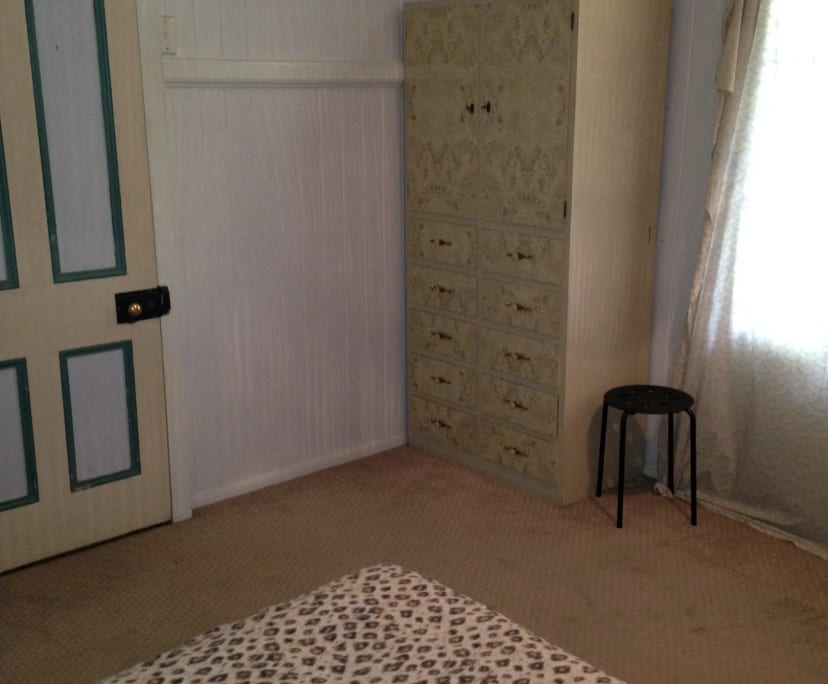 $250, Share-house, 2 bathrooms, Goodna QLD 4300