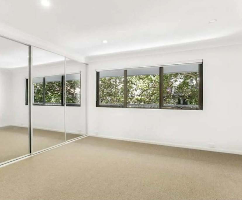Room with ensuite in a share house