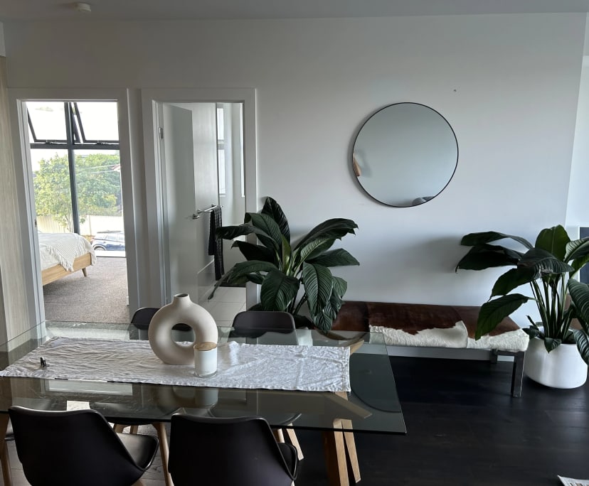 $350, Flatshare, 2 bathrooms, Norman Park QLD 4170