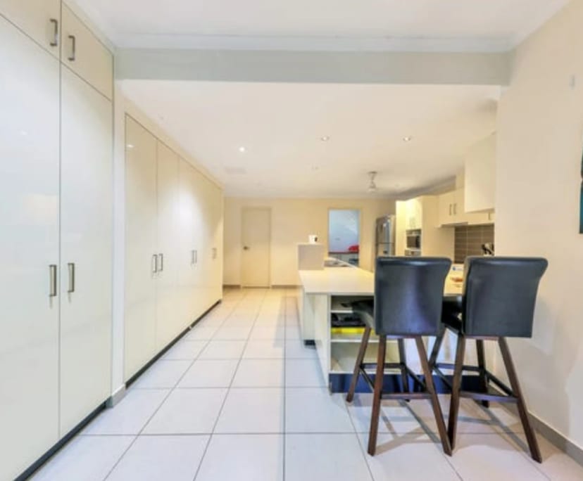 Room for Rent in Muirhead, Darwin 250, Furnished,...