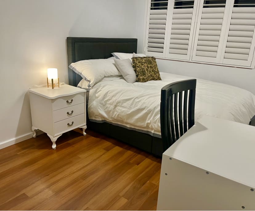Furnished room in a share house
