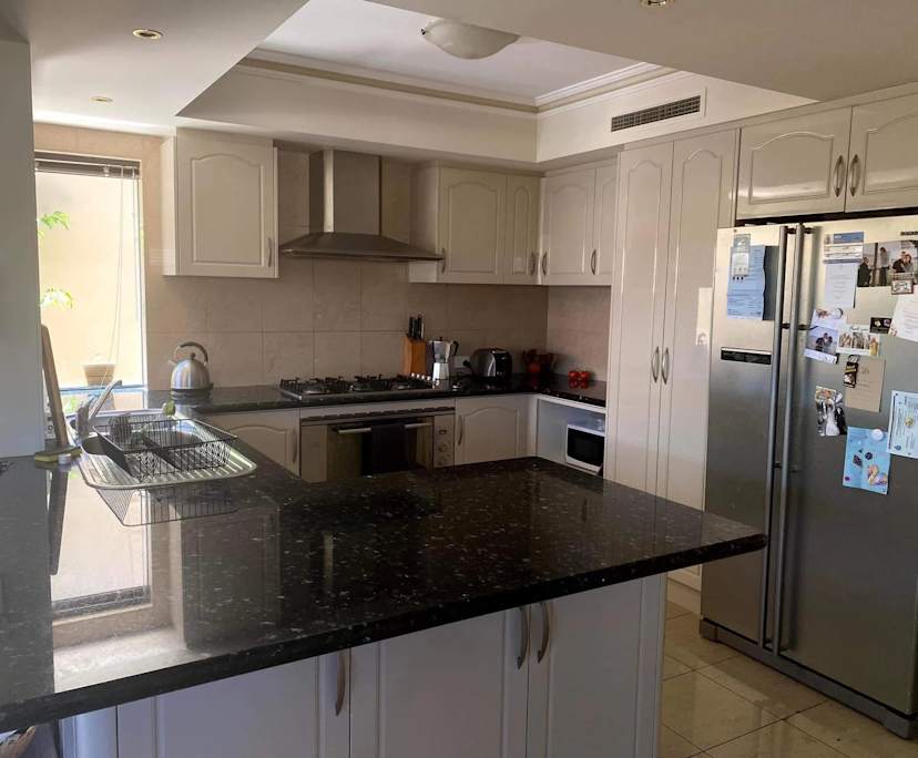 Unfurnished room in a share house