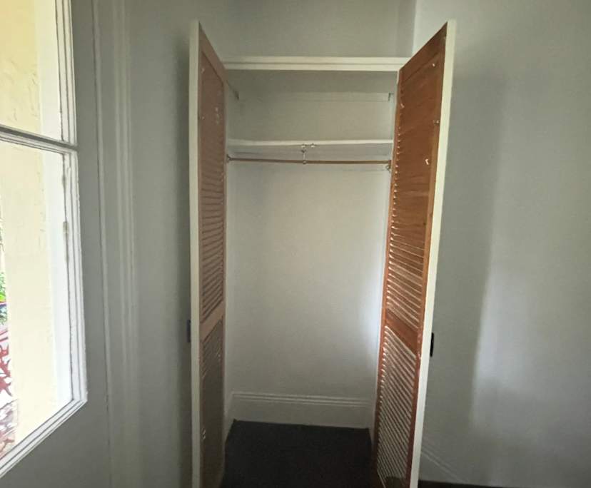 Unfurnished room in a share house