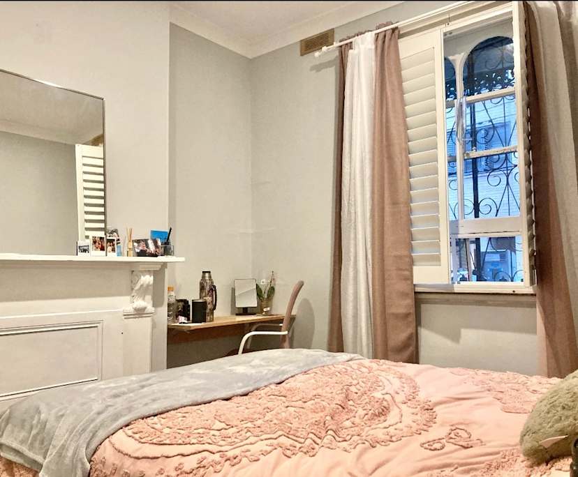 Furnished room in a share house