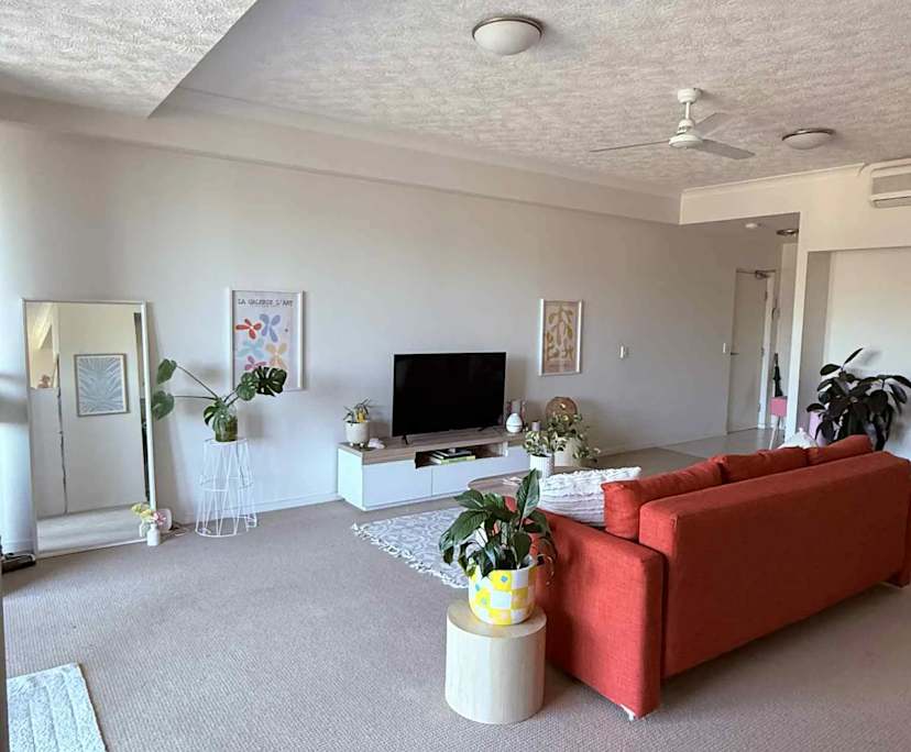 Unfurnished room with own bathroom