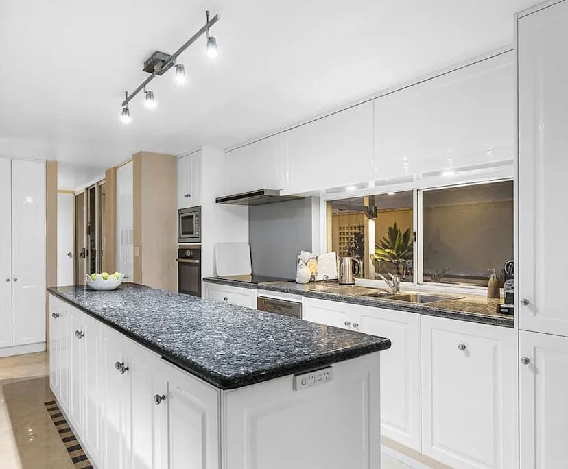 $450, Share-house, 3 bathrooms, Nedlands WA 6009