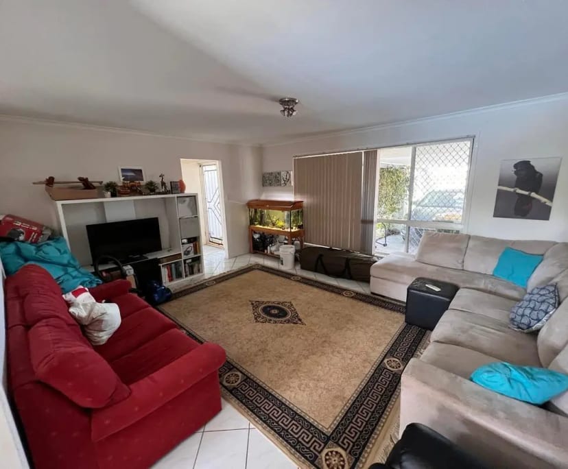 $350, Share-house, 4 bathrooms, Bundall QLD 4217