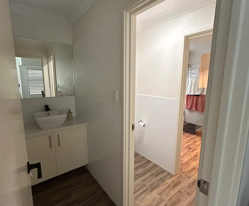 Furnished room with own bathroom