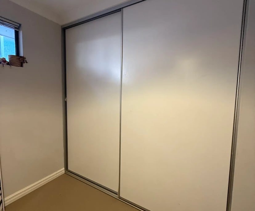 Room in a share house