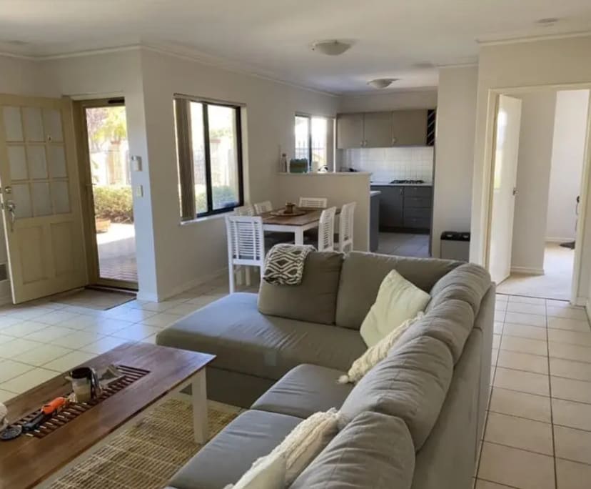 Room for Rent in Innaloo, Perth 350, Unfurnished,...