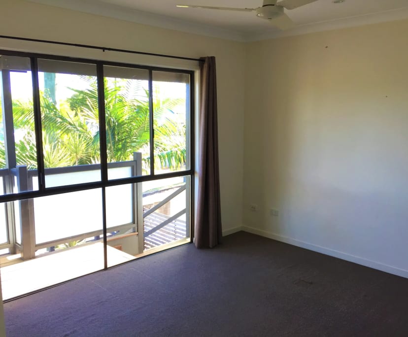 $980, Whole-property, 5 bathrooms, Annerley QLD 4103