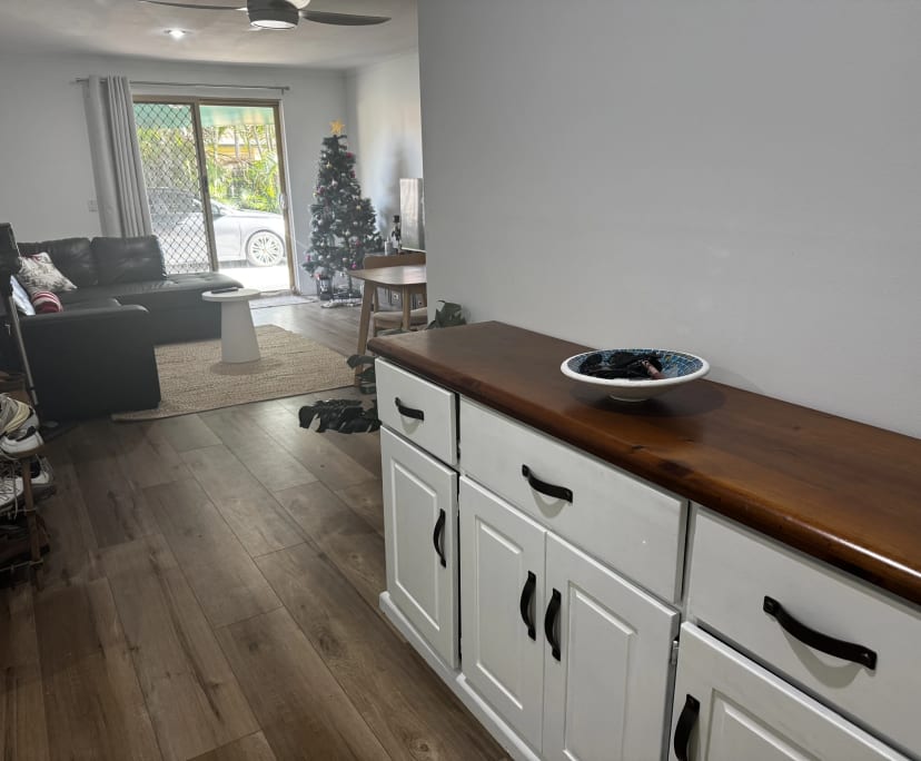 $250, Share-house, 4 bathrooms, Ashmore QLD 4214