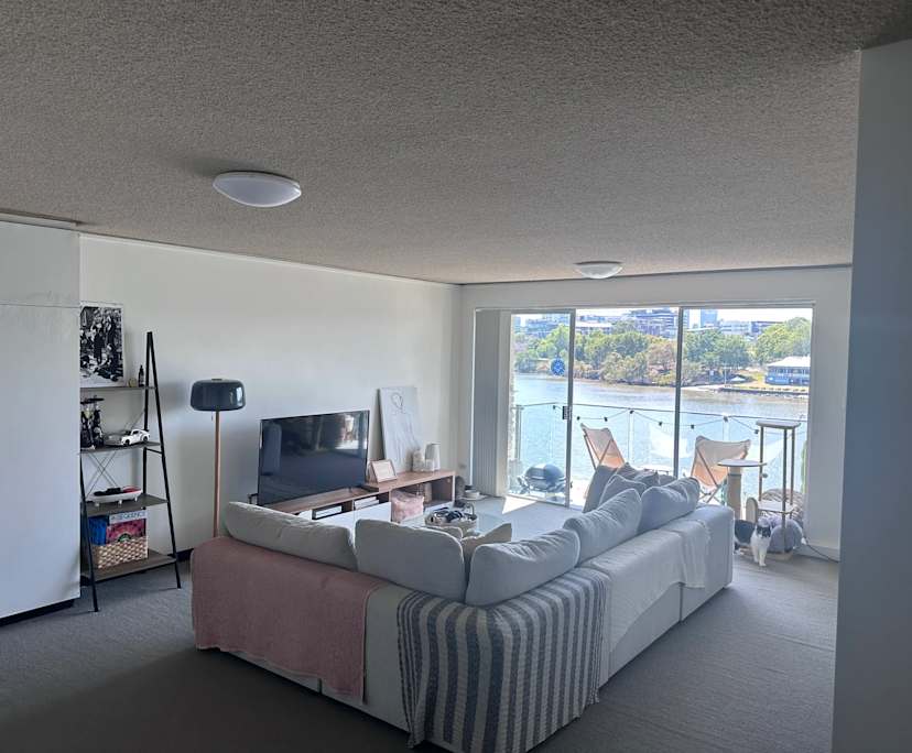 Unfurnished room in a flatshare