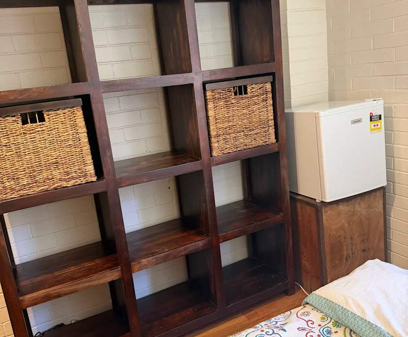 $275, Homestay, 4 bathrooms, East Albury NSW 2640