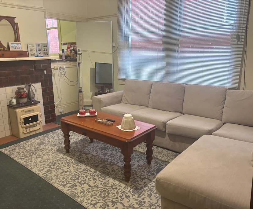 Whole property with 2 rooms for rent