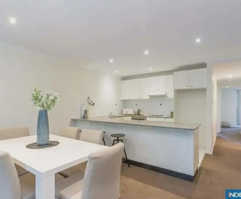 Unfurnished room in a flatshare