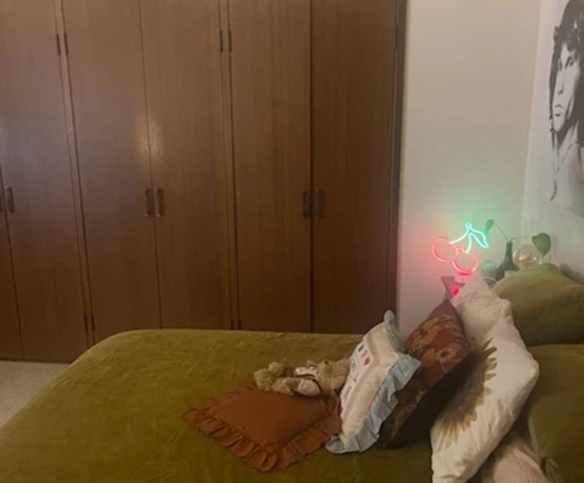 Furnished room with own bathroom